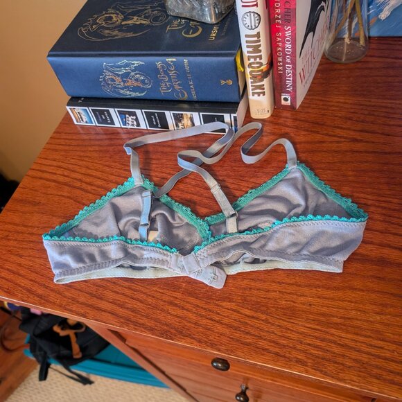 Araks Antonia Bra and Isabella Panty Set Large - Picture 4 of 9